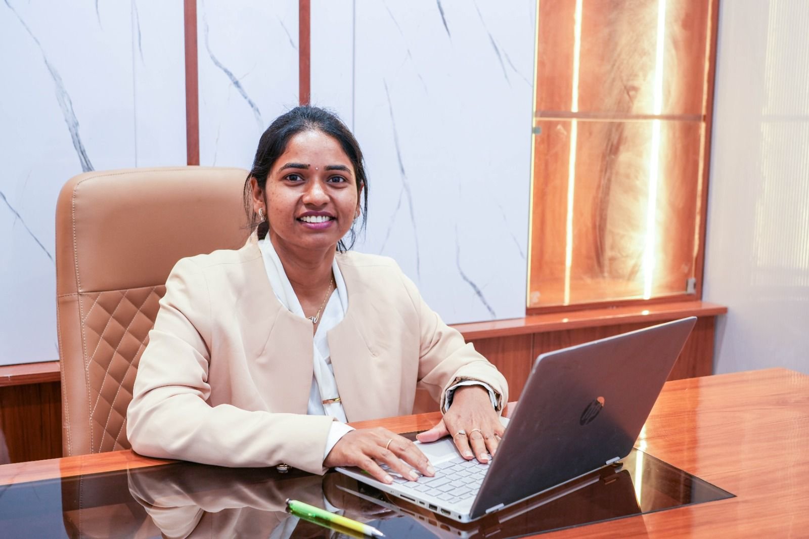 The Inspiring Journey of Komali Mam: Guiding India’s Future Doctors🏆