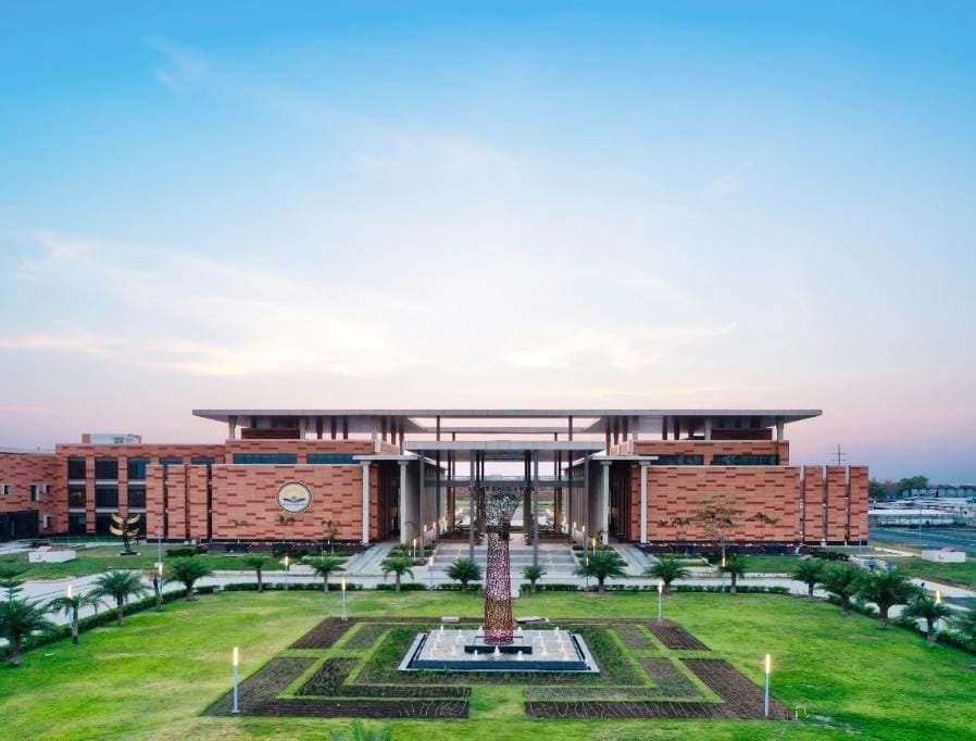 The MBA Reimagined: IIM Nagpur Blended MBA