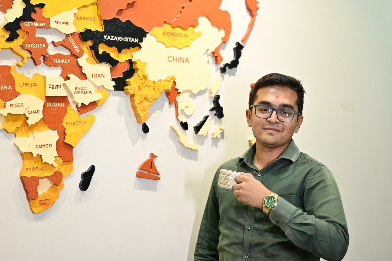 “Professor Dev Soni: From Pharmaceutical Industry and Academia to Building Social Craft and Adyright Media”